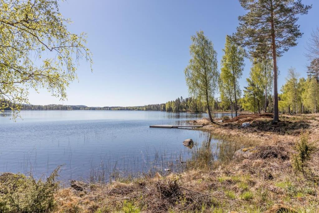 Cozy Cottage By The Lake, Charlottenberg Åmotfors Kültér fotó