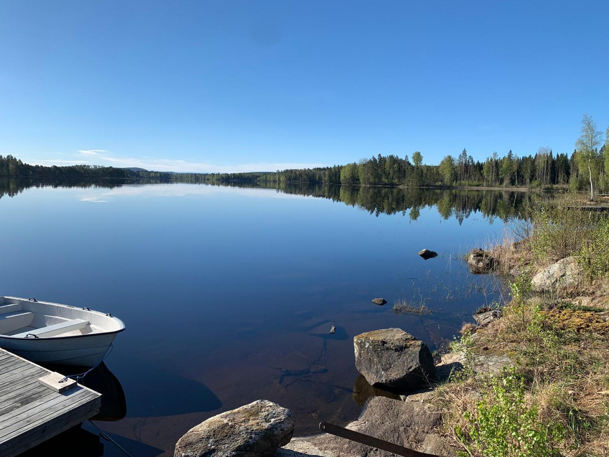 Cozy Cottage By The Lake, Charlottenberg Åmotfors Kültér fotó